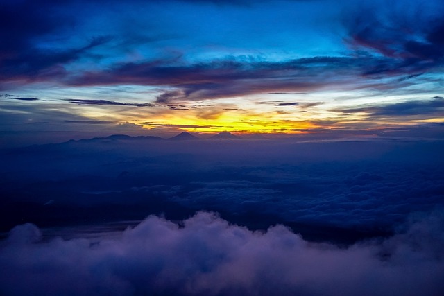 W jakim miejscu na szybie dać uchwyt na telefon? W jakim miejscu na szybie dać uchwyt na telefon?